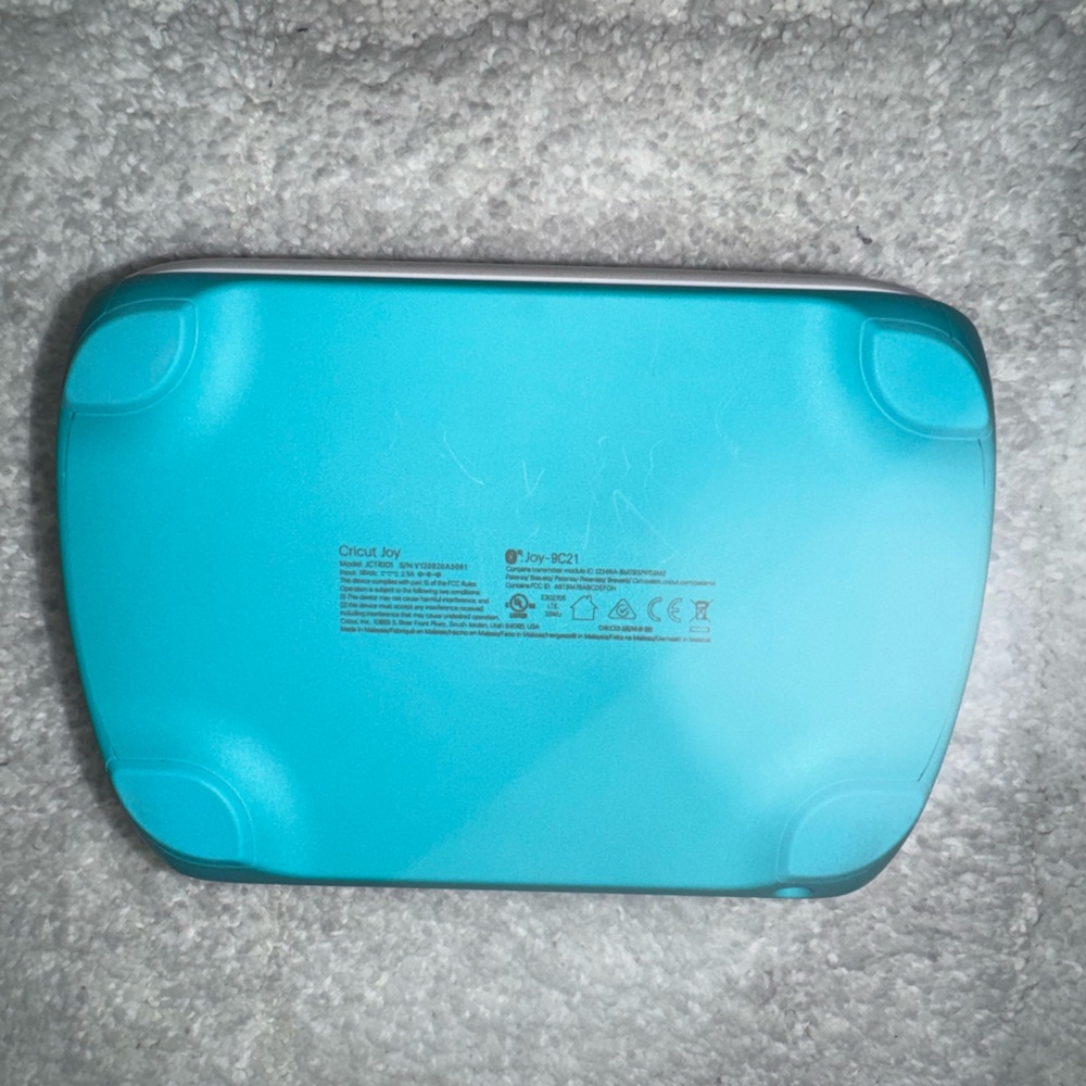 Cricut Joy White and Teal Crafting Tool-Preloved - Picture 3 of 7
